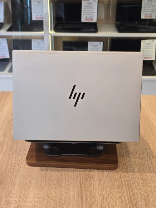 HP ELITEBOOK 6 G1ah 14 RYZEN 5 220 W 16G 512G SSD 14'' WUXGA WIN11