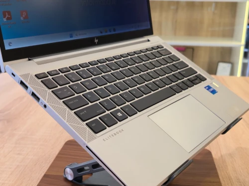 LAPTOP HP ELITEBOOK  830 G8  I5-1135G7 8G 256SSD 13.3'' FHD WIN11