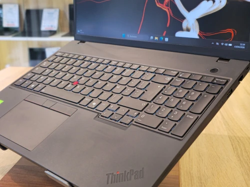 LAPTOP LENOVO THINKPAD P16S GEN-4  RYZEN 7 PRO 350 /32G/512G SSD/RADEON 860M/16'' WUXGA/ WIN11