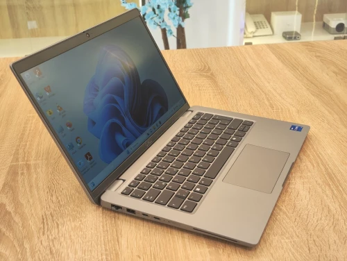 Dell Latitude 5450 i7-1365U 16Go DDR5 512GB NVMe 14" FHD IPS WIN 11