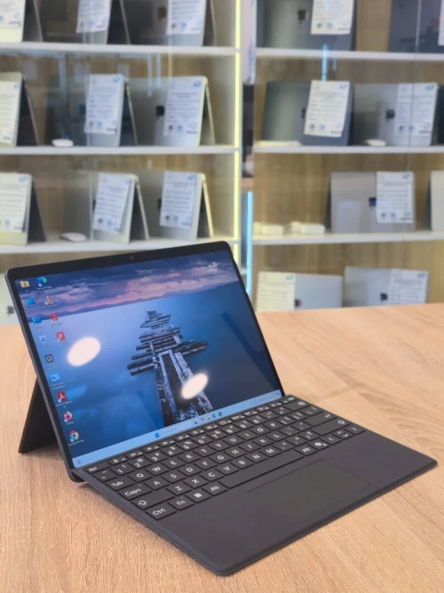 TABLETTE SURFACE PRO 11 2IN1 2024 SNAPDRAGON X ELITE 12-CORE 16G  1T 13'' TACTIL 2K +CLAVIER+ STIYLO