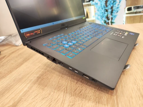 (VENDU) ASUS TUF F17 FX707 I7-13620H 3Go DDR5 1TB NVMe RTX 4060 8GB 17.3" FHD IPS 144Hz WIN 11