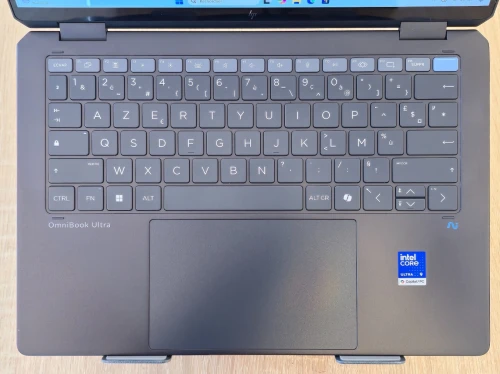 (VENDU) HP OMNIBOOK ULTRA FLIP 14-FH 2IN1 ULTRA 9 288V 32G 2T SSD 14'' OLED 3K TACTIL 360