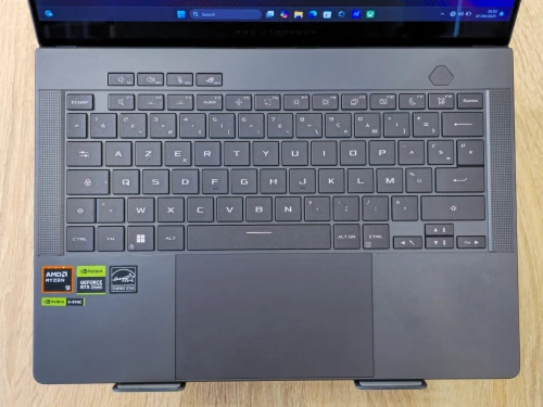 (VENDU) ASUS ROG ZEPHYRUS G14 AI 2024 RYZEN 9-8945HS/w 32G 1T SSD RTX 4070 8G 14.5'' 3K OLED 120Hz