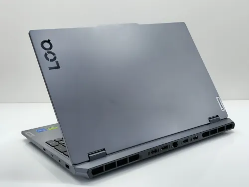LAPTOP LENOVO LOQ 15IRX10 I7-13650HX/16G/512G SSD/RTX5070 8G/15,6'' FHD 144HZ/WIN 11