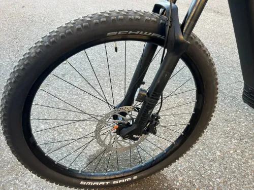 Vélo électrique cube création