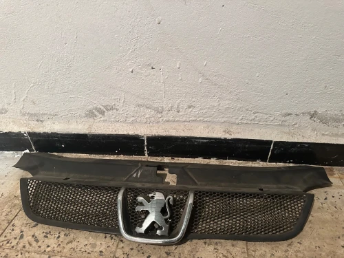 Calandre avant Peugeot 406