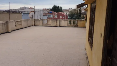 Location Appartement Niveau de villa Studio Alger Draria
