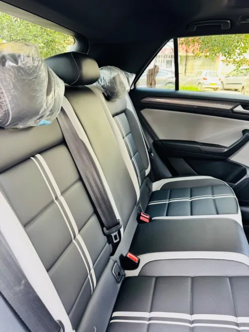Volkswagen T-Roc 2025 R-Line 