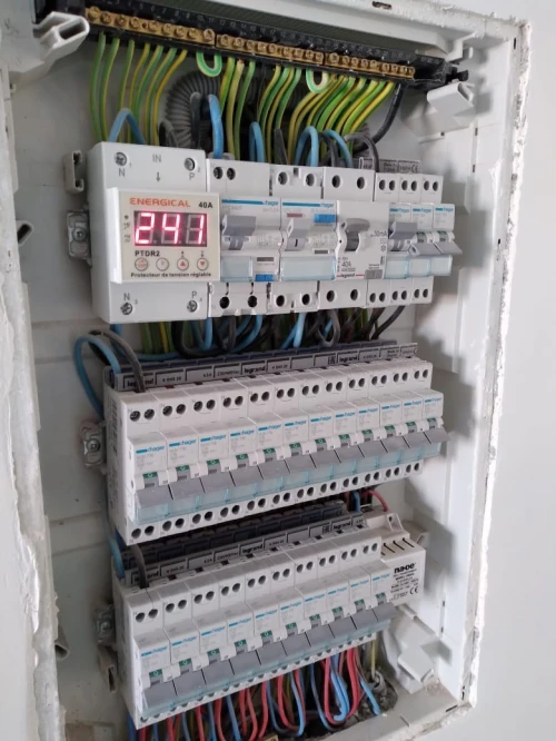 électricien générale (MD électrique)