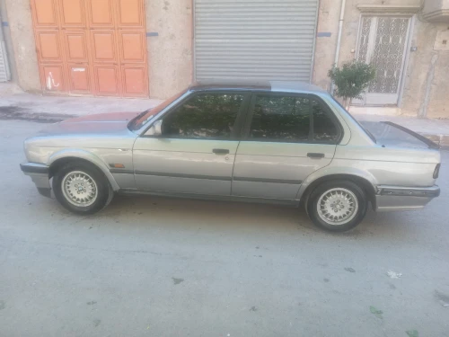 BMW Série 3 1988 E30