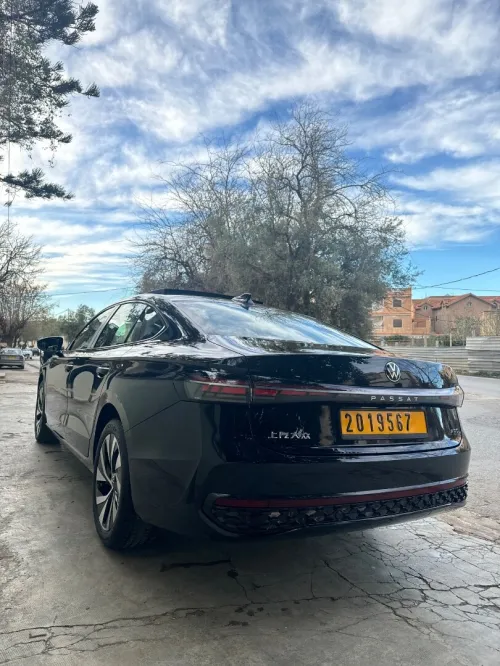 Volkswagen Passat 2025 Pro