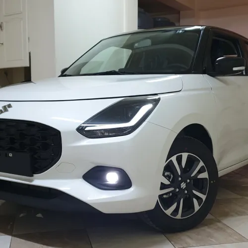 Suzuki Swift 2025 GLX MonteCarlo