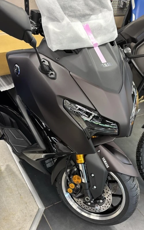 Yamaha Tmax T-max Tech max 563 2025