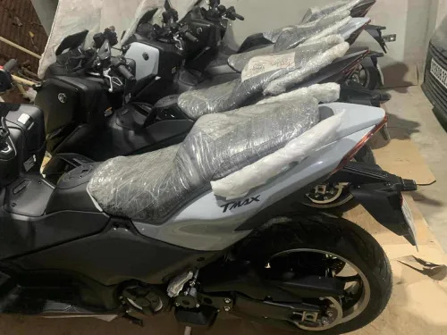Yamaha Tmax T-max Tech max 563 2025