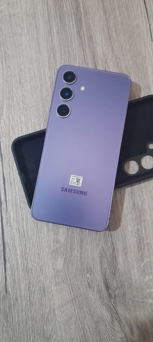 Samsung S 24