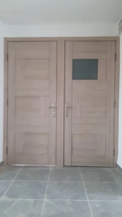 Montage de porte IMPORTATION.