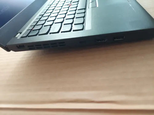 Lenovo ThinkPad X270 i7-6600U / 8GO Ram / 128 GO / Écran 12.5 pouces