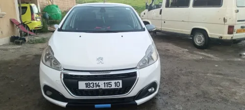 Peugeot 208 2015 Allure