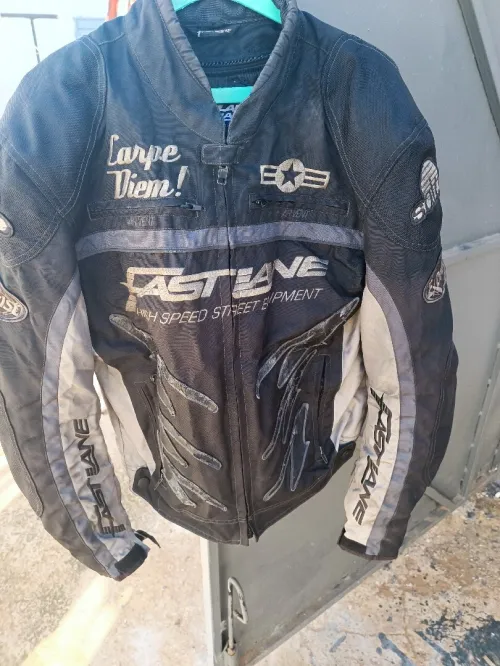 Veste spécial moto original voir en bas de l'annonce les modèles avec prix