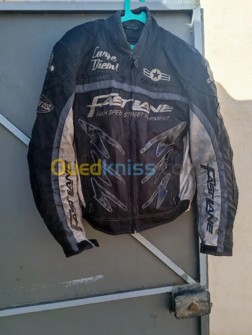 Veste spécial moto original voir en bas de l'annonce les modèles avec prix 