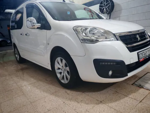 Peugeot Partner 2018 Tepee Allure 