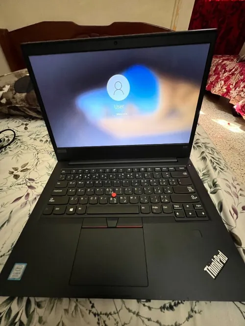 Lenovo thinkpad E490 i5 8th generation 8g ram 512 g hdd