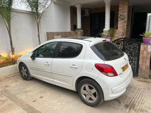 Peugeot 207 2012 