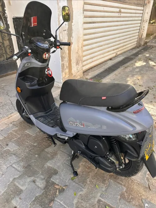 VMS Cuxi II 2 Gris Nardo 2025
