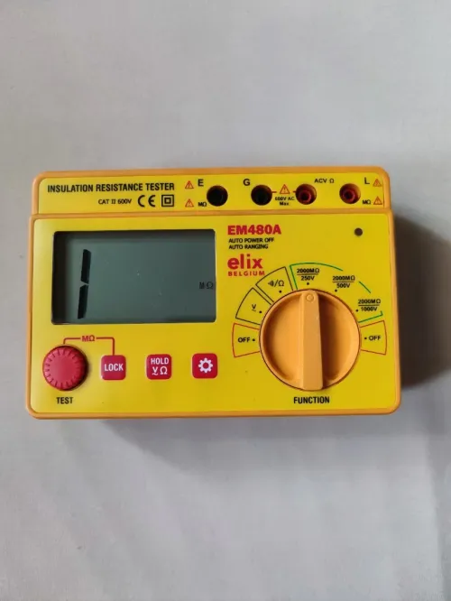 Mégohmmètre disjoncteur moteur