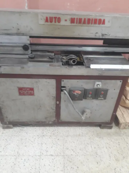 Encolleuse auto-minabinda