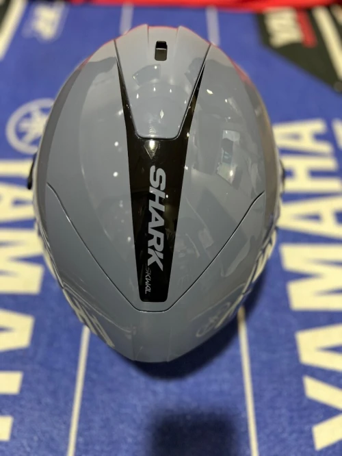 casque shark avec bleutot sena 