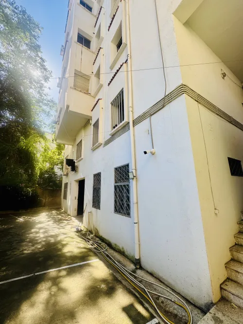 Location Appartement Niveau de villa F5 Alger Hydra