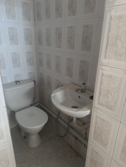 Location Appartement Niveau de villa F8 Alger Hydra