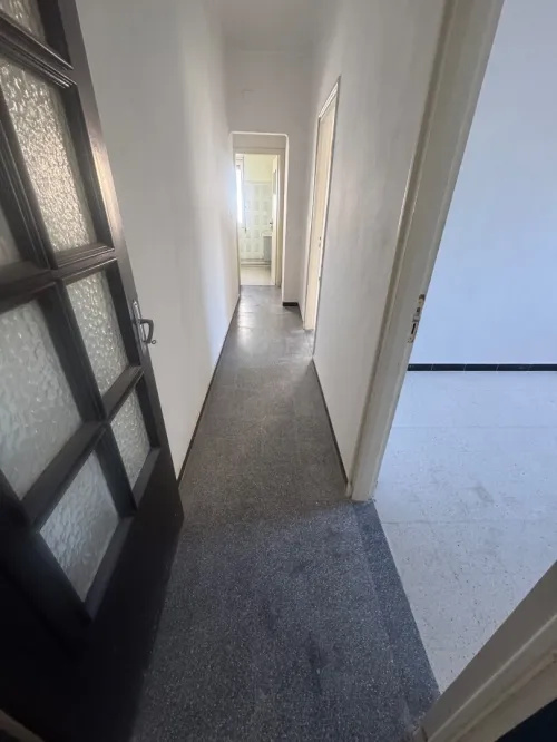 Location Appartement Niveau de villa F8 Alger Hydra