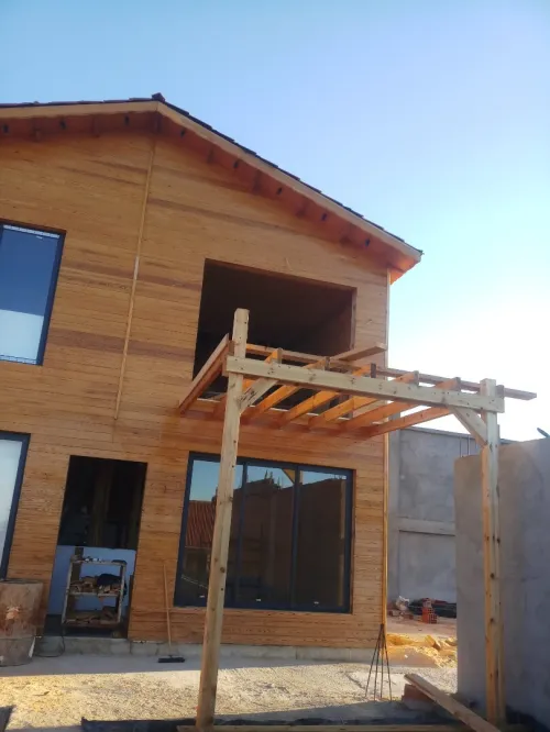 Construction des chalets et bungalow et Kiosque en bois 