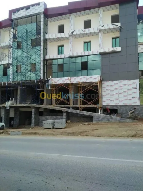 Travaux de Façade ventilé (mu rideau, alucobond, terre cuite, céramique, WPC ..) 