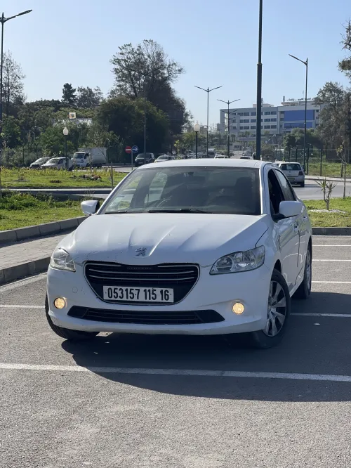 Peugeot 301 2015 Fennec