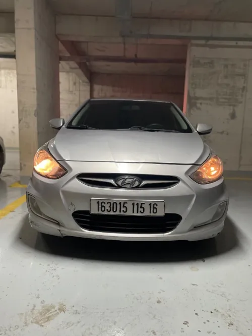 Hyundai Accent RB  4 portes 2015 Accent RB  4 portes