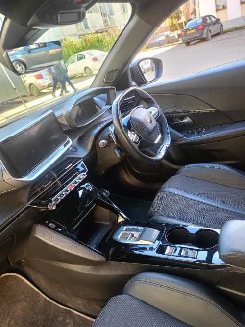Peugeot 2008 2024 GT