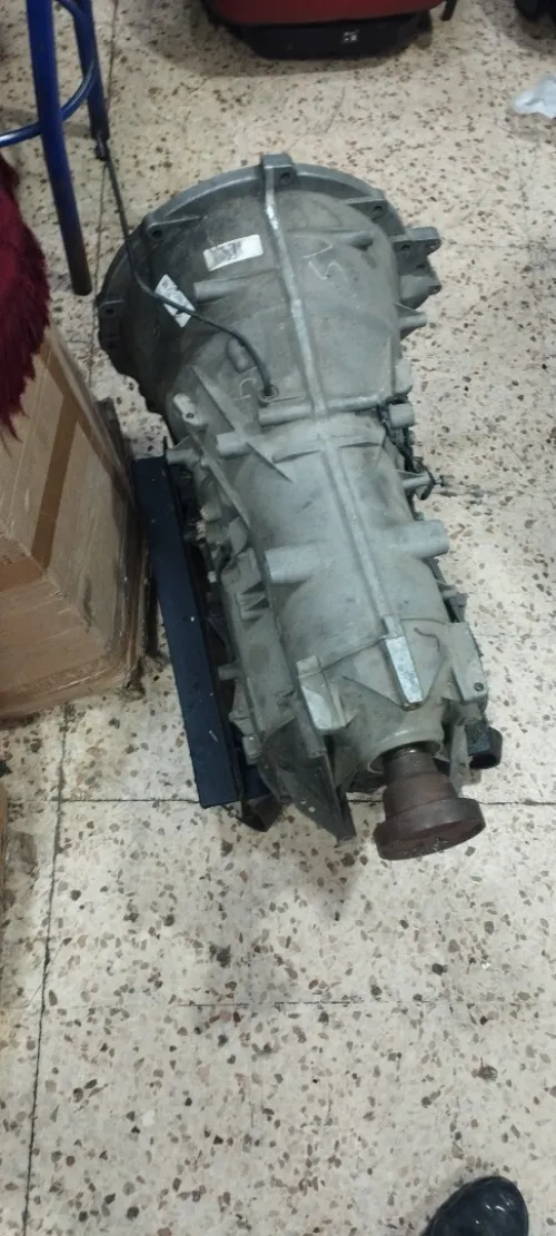 Piece boit auto zf Jaguar et range rover 