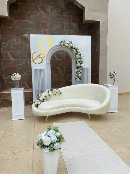 Location de matériels de décorations (mariages anniversaires fiançailles Saint-Valentin)