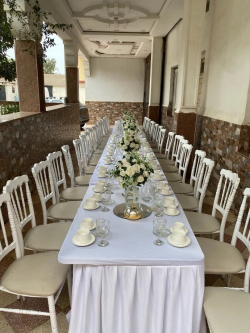 location de chaises et tables  كراء الكراسي و الطاولات