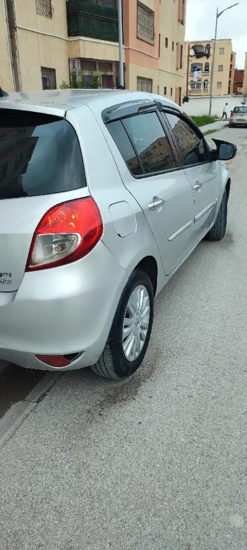 Renault Clio 3 2011 Exception