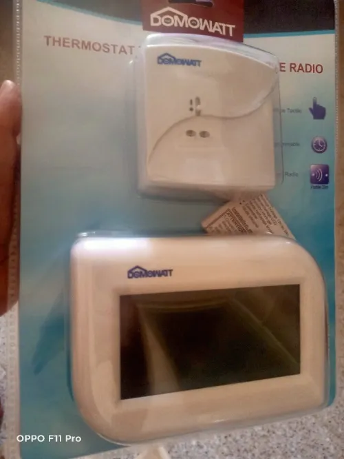 Thermostat tactile programmable radio 