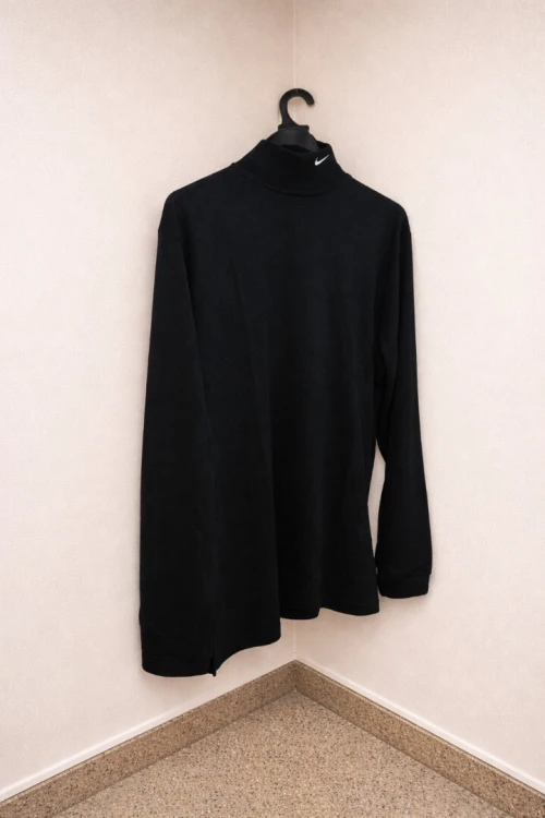 Pull Nike taille L/XL neuf jamais porté