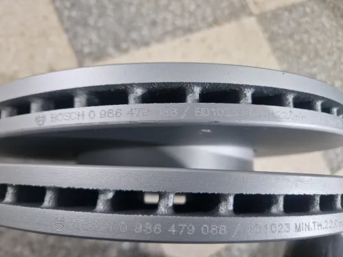 Paires de Disques de frein Avant BOSCH (Origine)