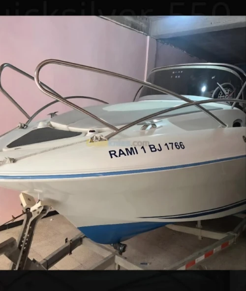 QUICKSILVER 5.50m premier men ans 2010  machi 400H motor mercury 100