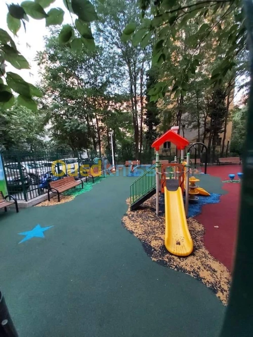 aires de jeux (crèches, Restaurants, Centres commerciaux, Magasins, Hôtels, Résidences)
