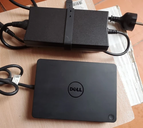 Station d'acceuil Dell WD15 avec chargeur